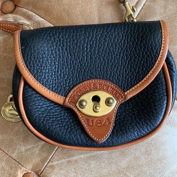 Dooney & Bourke USA Vintage Mini Calvary Crossbody Black/Tan Leather Purse - Picture 2 of 10